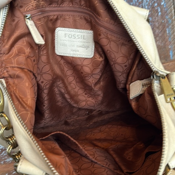 Fossil Cori Leather Assorted Chain Satchel - Picture 9 of 9